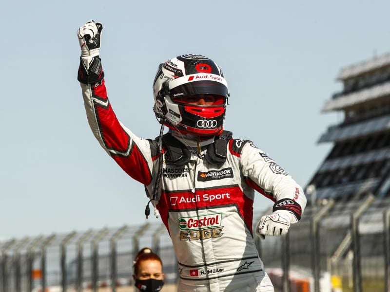 Durfte auf dem Nürburgring über den Sieg jubeln: Nico Müller. Foto: Juergen Tap/Hoch Zwei/dpa