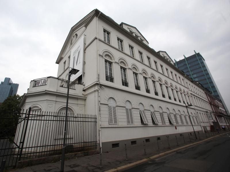 Das Jüdische Museum Frankfurt am nördlichen Mainufer. Foto: Fredrik von Erichsen dpa/Archiv