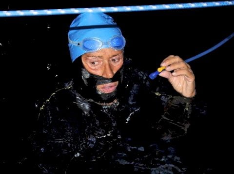 Die 62-Jährige war in Kuba aufgebrochen und wollte die 160 Kilometer lange Strecke in rund 60 Stunden hinter sich bringen. (FOTO: DPA)
