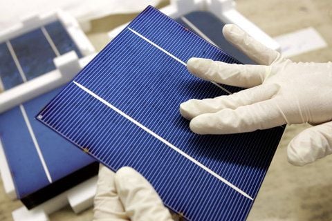 Der schweizerische SolarzuliefererMeyer Burger hat die Übernahme des sächsischen Konkurrenten Roth &Rau perfekt gemacht. (FOTO: DAPD)