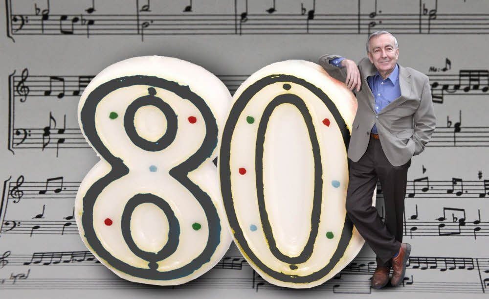 Der Opernsänger Götz Schneegaß hat mit der „80“ kein Problem.