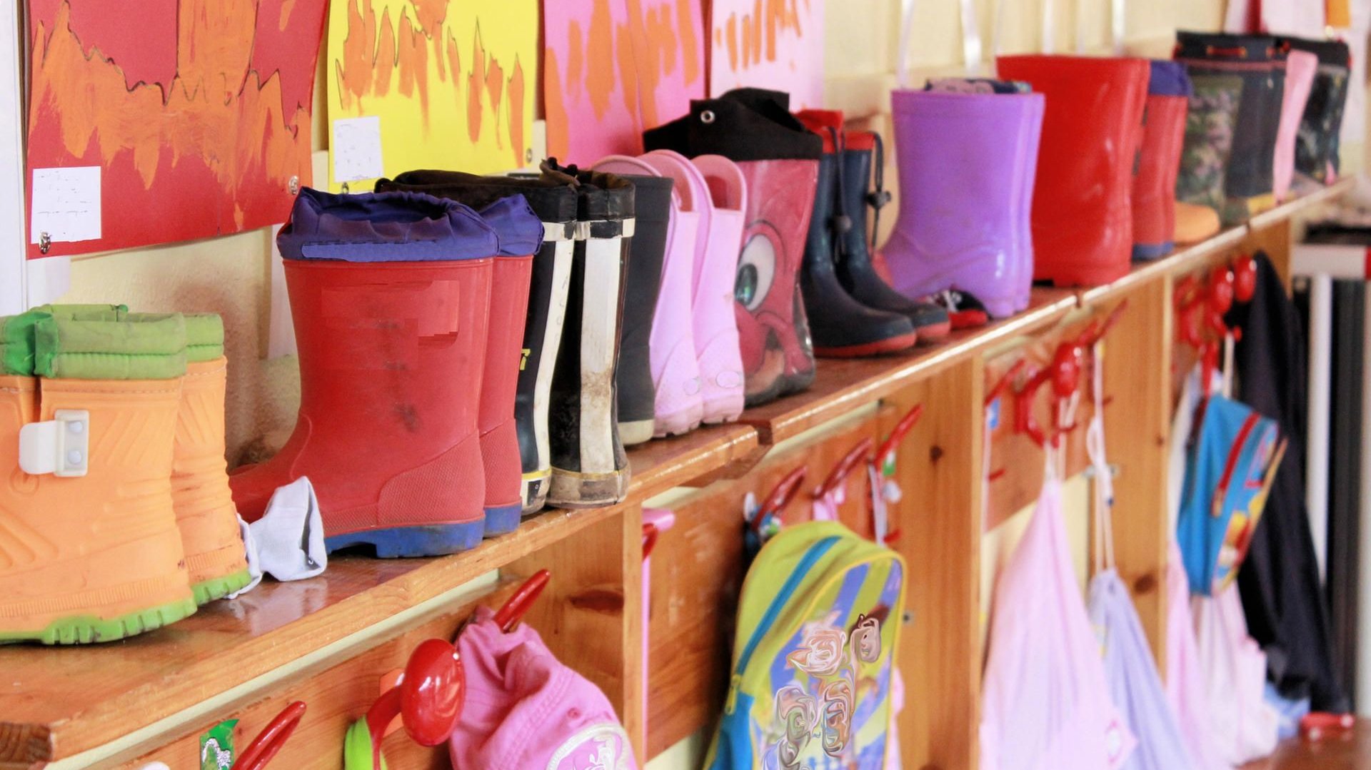 Der Tag der Kinderbetreuung&nbsp;soll den Stellenwert familienergänzender Bildung, Betreuung und Erziehung verdeutlichen und einen idealen Rahmen bieten, um dieses gesellschaftspolitisch wichtige Thema in den Fokus zu rücken.