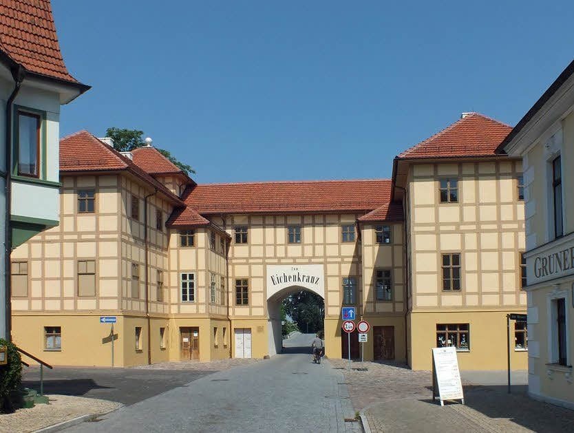 Mit den letzten planmäßigen Führungen zum Reformationstag wird auch im Eichenkranz in Wörlitz die diesjährige Gartenreich-Saison beendet.