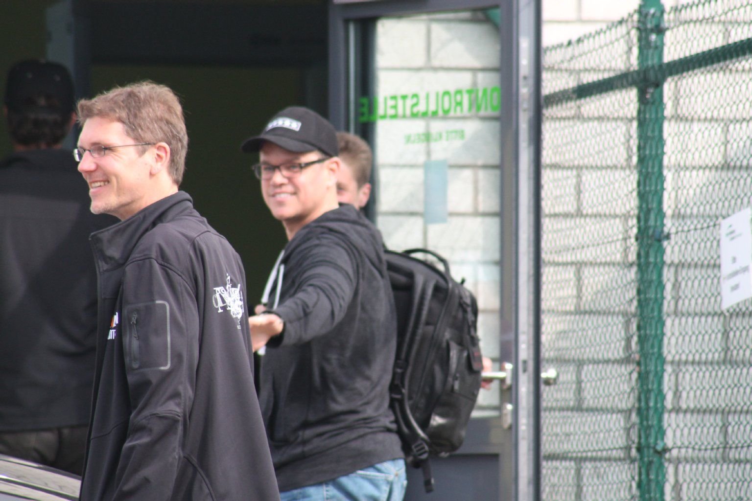 Auch Matt Damon (Mitte) flog vom Cochstedter Flughafen