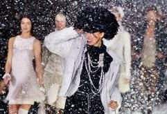 Creation von Chanel auf einem Prêt-à-Porter-Defilees in Paris (Archivfoto: dpa)
