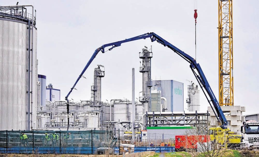 Die Produktion von Bioethanol soll sich mittelfristig nahezu verdoppeln können. Eine Genehmigung steht noch aus.