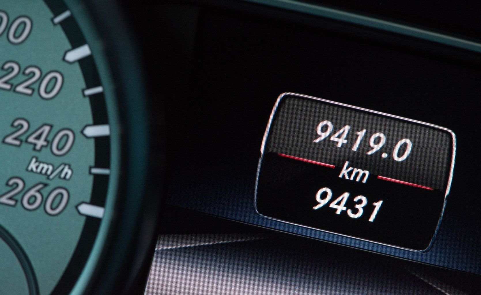 Wenigfahrer sind im Vorteil: Denn je weniger Kilometer der Gebrauchte auf der Uhr hat, desto höher fällt meist der Händlereinkaufspreis aus.