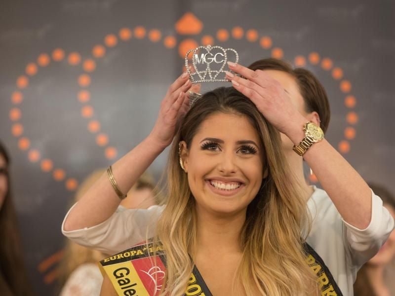 Aleksandra Modic aus Wetzlar wird zur Miss Hessen 2017 gekürt. Foto: Frank Rumpenhorst