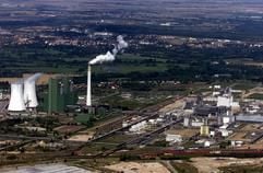 Blick auf Anlagen der Chemische Industrie in Schkopau (Archivfoto: ddp)