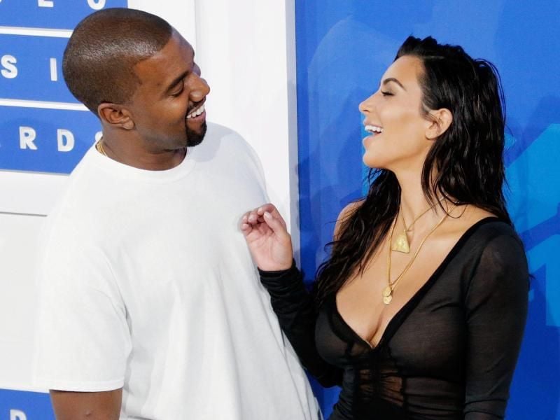 Kim Kardashian und Kanye West haben den Namen ihres dritten Kindes bekanntgegeben: Chicago West. Foto: Jason Szenes/Archiv