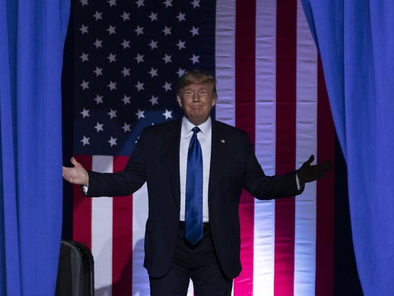 Donald Trump muss sich als dritter Präsident in der Geschichte der USA einem Impeachment-Verfahren stellen. Foto: Evan Vucci/AP/dpa