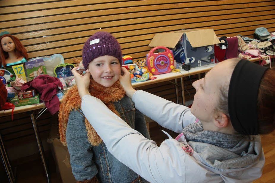 Stefanie Richter mit Tochter Nina beim Shoppen.