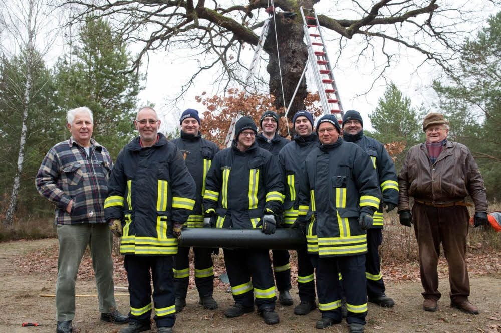 Seydas Feuerwehrleute unterstützen den Heimatverein.