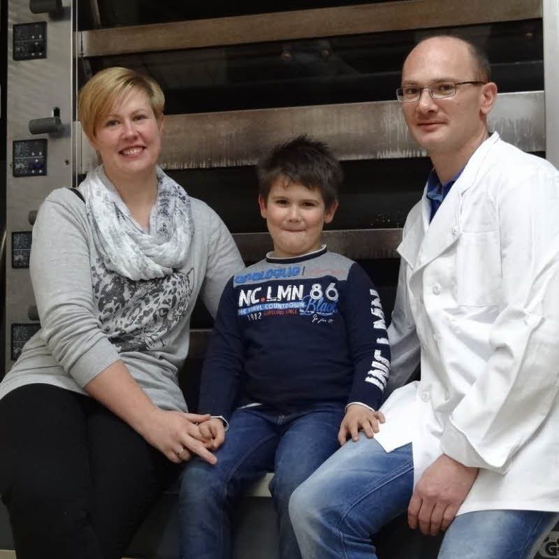 Familie Doneck bringt wieder Leben in geschlossene Bäckerei.