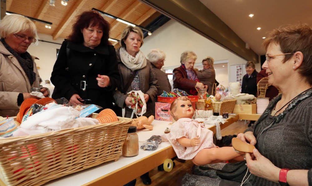 Die Puppenausstellung im Dessauer Gemeinde- und Diakoniezentrum St. Georg lädt auch am Sonntag zum Besuch ein.