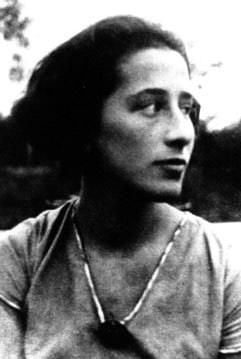 Undatiertes Porträtfoto von Olga Benario. Der türkische Filmemacher Galip Iyitanir beschäftigt sich in seiner Dokumentation mit der Lebensgeschichte der Frau, die 1908 in München geboren wurde und Kommunistin, Intellektuelle und revolutionäre Vorkämpferin zugleich war. Benario wächst in Berlin auf, flüchtet später nach Moskau und wird dann nach Brasilien gesandt, um die Revolution vorzubereiten. 1942 stirbt sie in einem Vernichtungslager. (Foto: dpa)