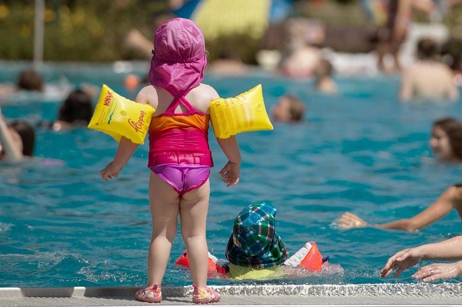 Was ist nur passiert? Früher gab es nur Schwimmflügel.