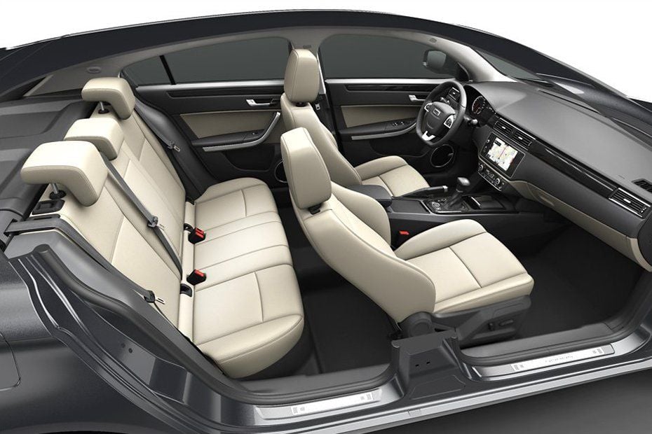 Bei einer Länge von 4,62 Metern und ca. 2.70 Metern Radstand bietet der 3 Sedan ein geräumiges Passagierabteil.