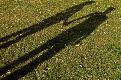 Es kann viel passieren - deshalb ist es für Paare ohne Trauschein noch sinnvoller, das Zusammenleben vertraglich absichern. (FOTO: DPA)