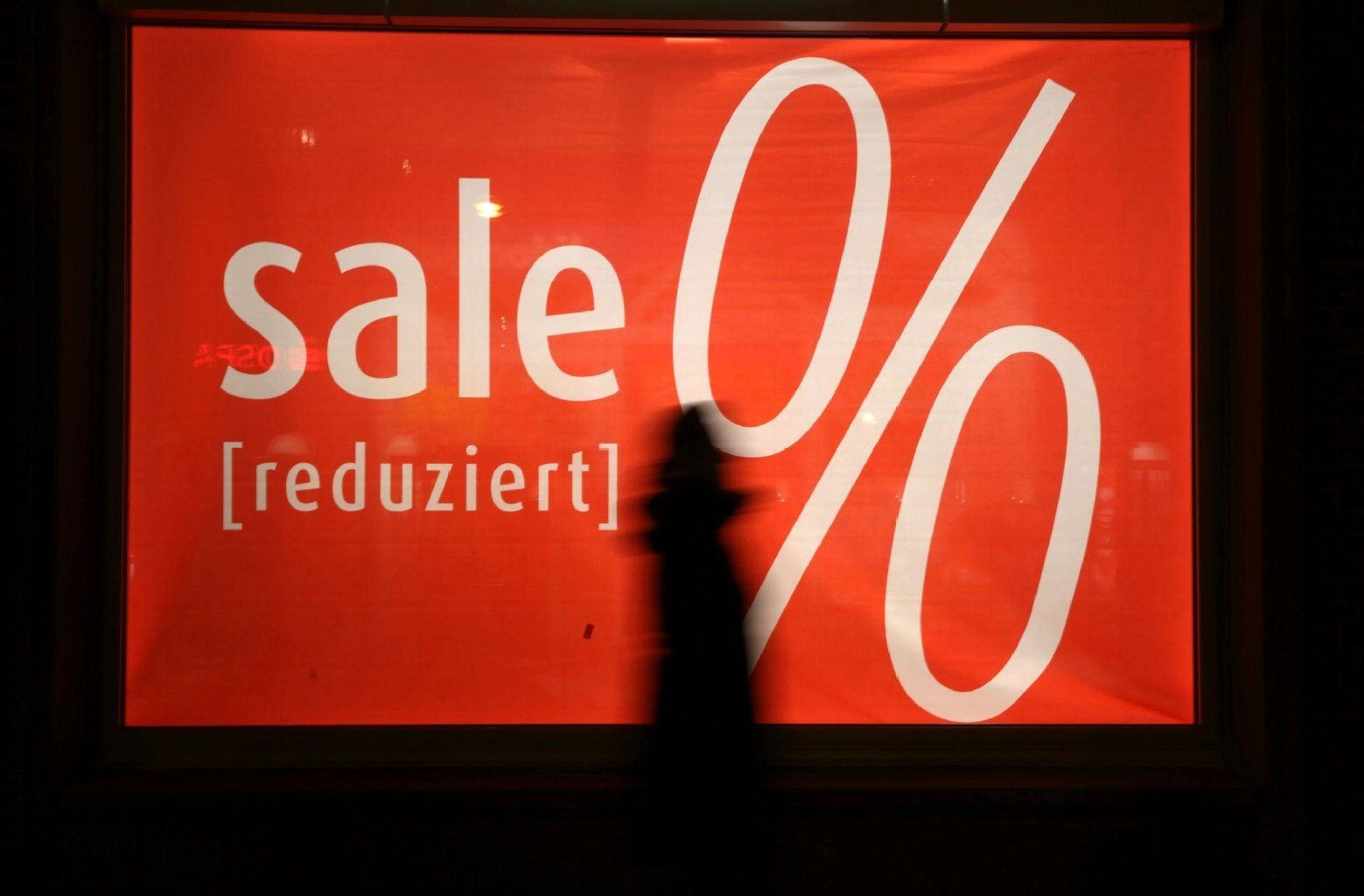Bei vergünstigten Klamotten schlagen Kunden besonders gerne zu.