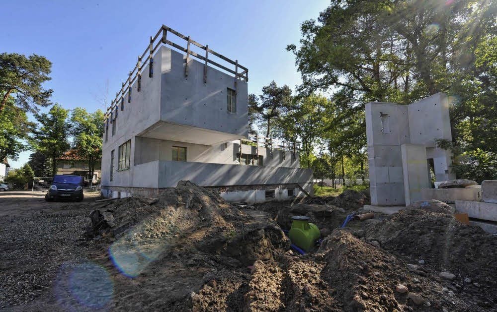Die Häuser Gropius und Maholy Nagy sind noch Baustelle. Im nächsten Jahr wird Einweihung gefeiert.