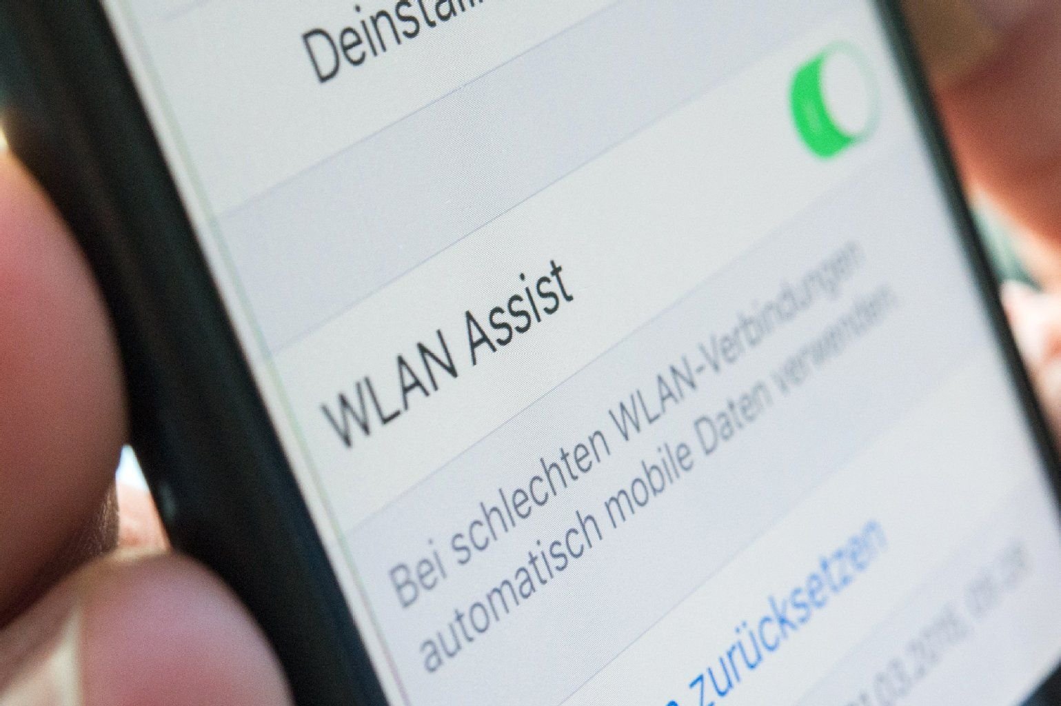 Für ein sicheres WLAN sorgen. Symbolbild.