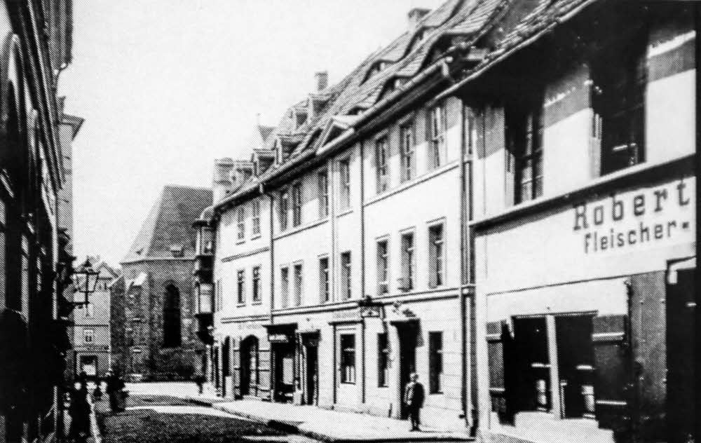 In der Burgstraße 12 (viertes Haus v. r.) hatte Gustav Beutler sein Geschäft.