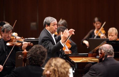 Der US-amerikanische Konzertpianist und Dirigent Murray Perahia gibt in der KKL-Konzerthalle in Luzern (Schweiz) ein Konzert. (FOTO: ARCHIV/DPA)