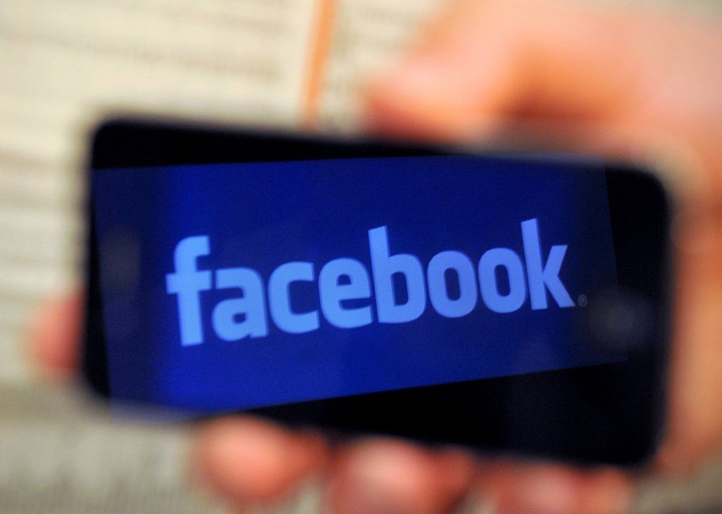 Facebook erweitert sein soziales Netzwerk um eine neue Funktion: Von nun an unterstützt das soziale Netzwerk auch 360 Grad-Videos.