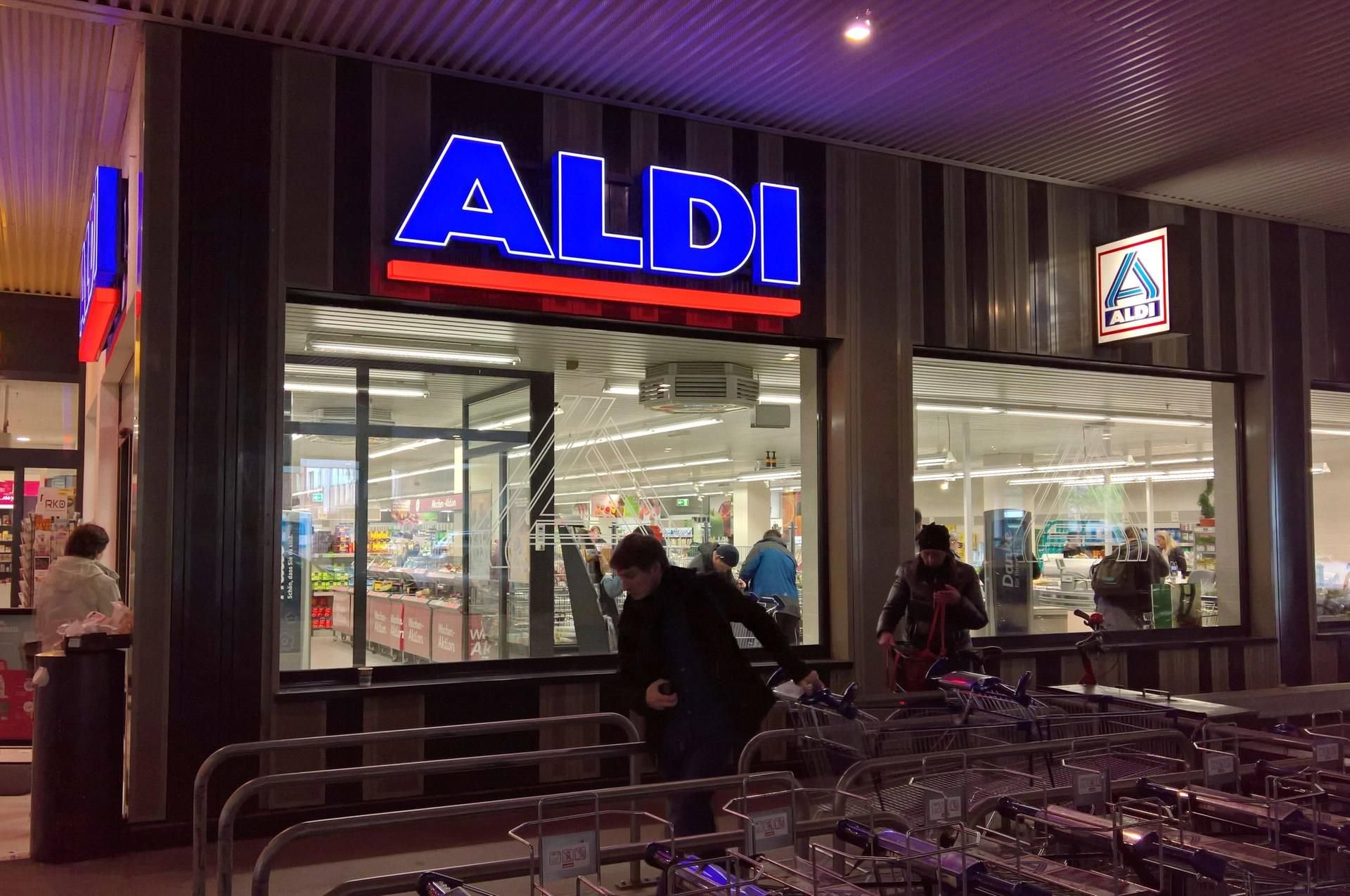 Der Teppich am Eingang einer jeden Aldi-Filiale ist nicht als Schmutzfänger gedacht.