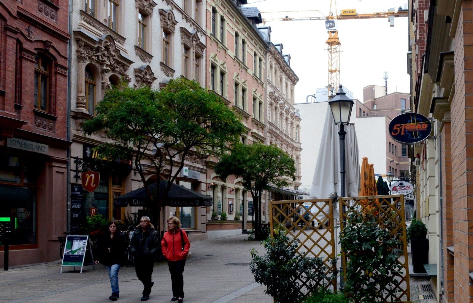 Auch in der Sternstraße bleiben in einigen Lokalitäten sonntags die Küchen geschlossen.