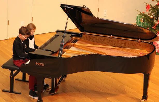 Der Freundeskreis hat viel dafür getan, dass Henriette, Jacob (Foto) und alle die anderen Pianisten auf einem Fazioli-Flügel spielen können.
