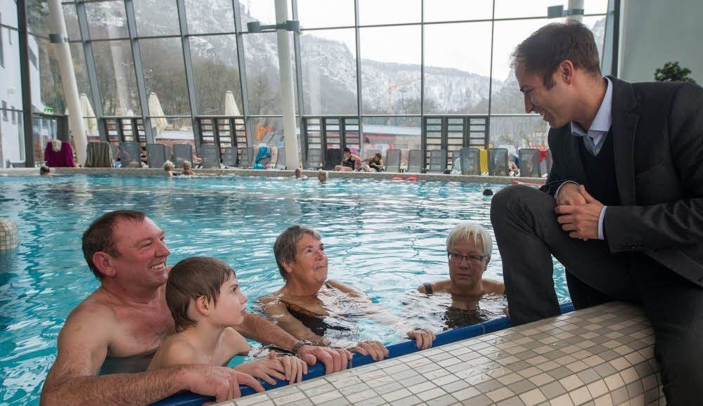 Benny Lange (r.) ist neuer General-Manager der Bodetal-Therme in Thale.