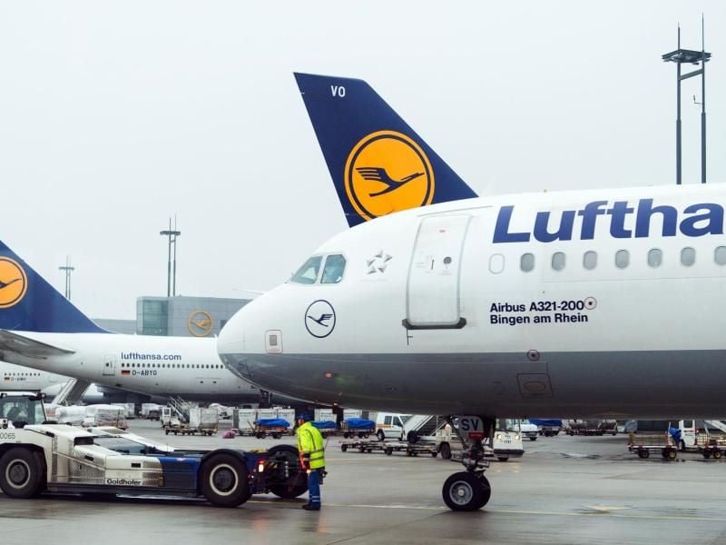 Dank der Pleite von Air Berlin ist die Lufthansa wieder Europas größte Fluglinie. Foto: Christophe Gateau