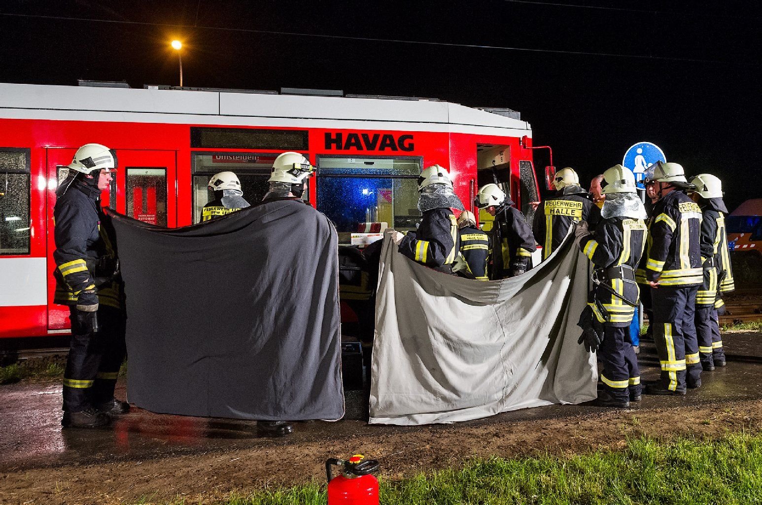 Bei einem Straßenbahnunfall in Leuna wurde in Radfahrer tödlich verletzt.