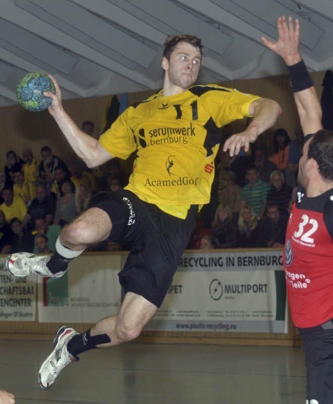 Arseniy Buschmann lenkt und leitet das Offensivspiel beim SV Anhalt Bernburg.