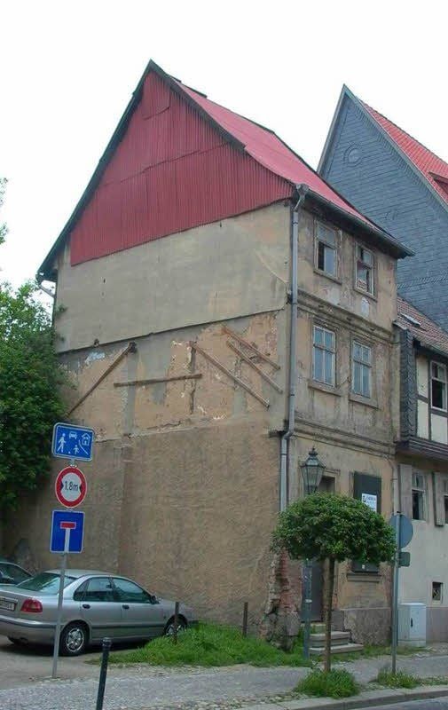 Das Haus 11/12 in der Breiten Straße vor der Sanierung.