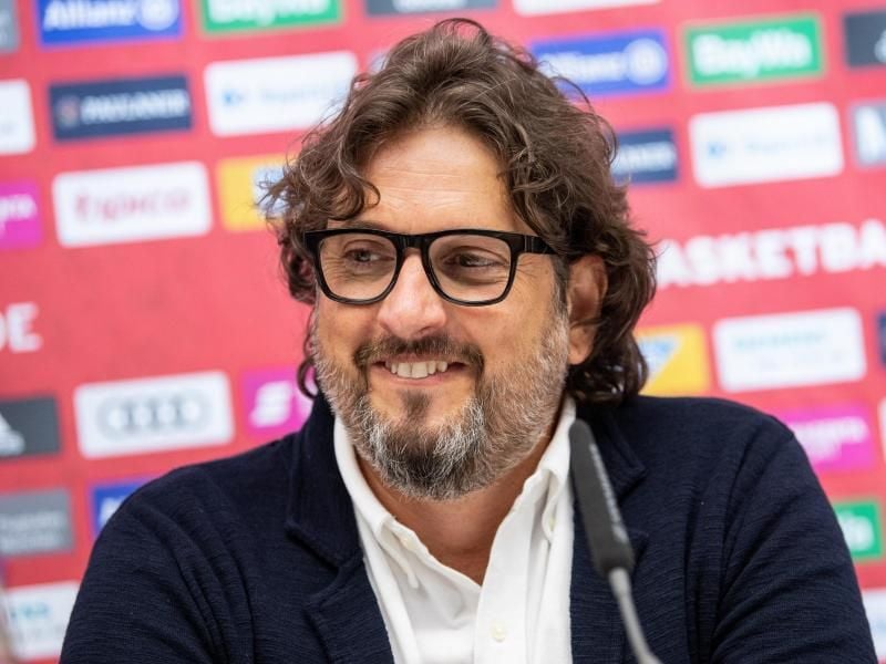 Andrea Trinchieri ist der Coach der Bayern-Basketballer. Foto: Matthias Balk/dpa
