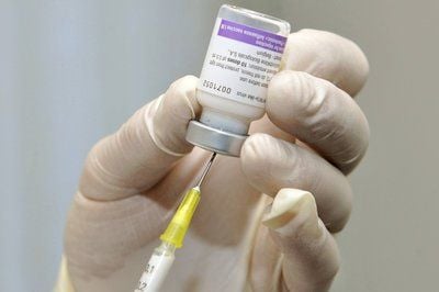 Seit Ausbruch der sogenannten Neuen Grippe Anfang Mai 2009 erkrankten in Sachsen-Anhalt 6536 Menschen daran. Bisher starben vier Menschen, die mit dem neuen Virustyp infiziert waren. (FOTO: DPA)