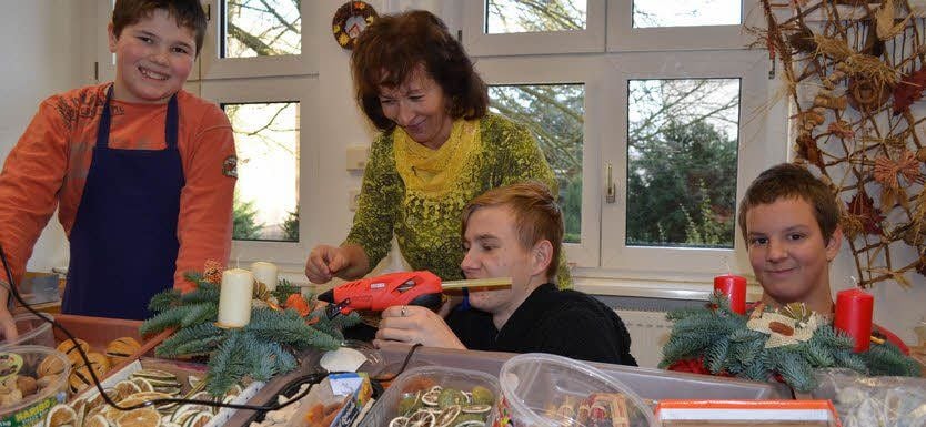 Der Weihnachtsschmuck soll verkauft werden.