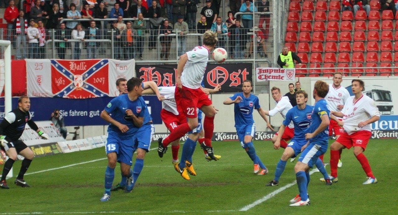 Szene aus dem Hinspiel zwischen dem HFC und Heidenheim (0:0)