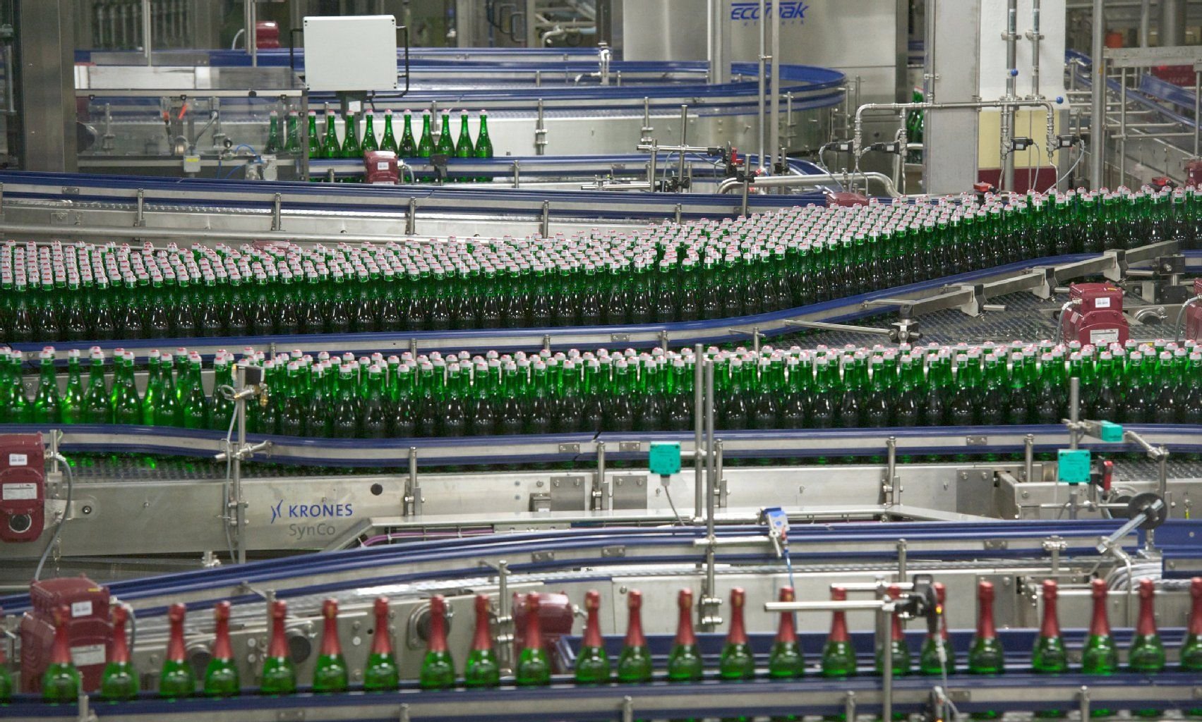Die Rotkäppchen-Mumm Sektkellereien verkaufen wieder mehr Sekt.