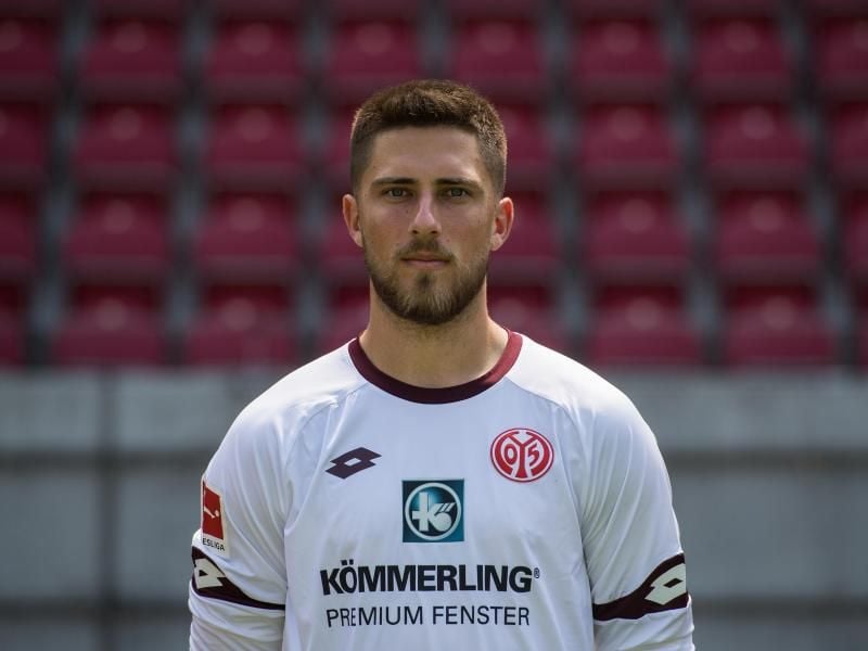 Torhüter Jannik Huth wechselt vom FSV Mainz 05 zum Bundesliga-Aufsteiger SC Paderborn. Foto: Andreas Arnold/dpa/Archiv