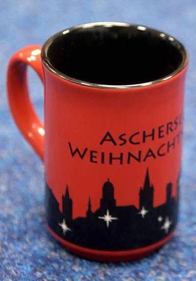 In diesem Jahr werden sich Tassen dieser Art in den Händer der Weihnachtsmarktbesucher finden.