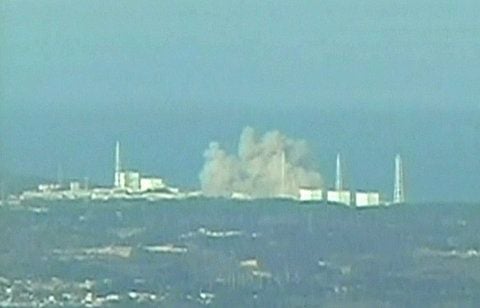Ein Standbild des Fernsehsenders ABC zeigt die Explosion im Atomkraftwerk Fukushima.