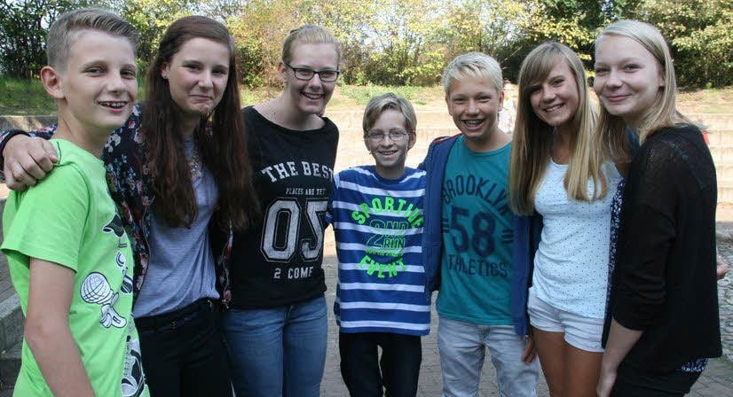 Bis diese Schüler der achten Klassen des Jessener Gymnasiums ihr Abitur erlangen, vergeht noch eine Weile. Jüngst haben sie das Projekt „Schule ohne Rassismus - Schule mit Courage“ aktiv mitgestaltet.