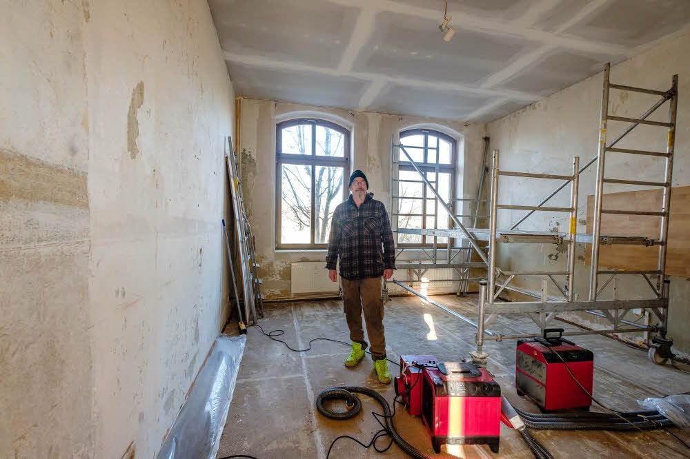 So sieht Giesches Einzimmerwohnung derzeit aus. Wann er wieder einziehen kann, ist ungewiss.