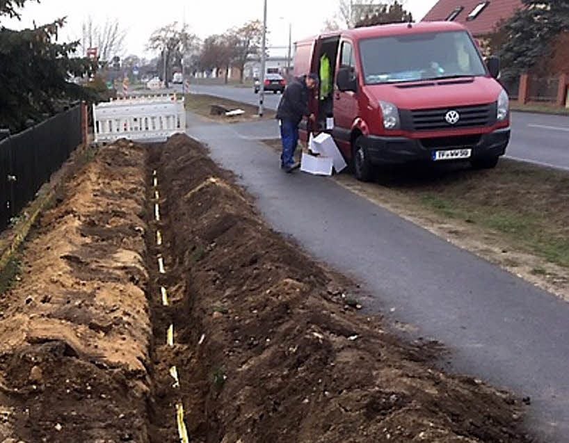 Für die Tiefbauarbeiten an diesem Teilstück der Rehainer Straße in Jessen ist die Firma Gerd Schliebener aus Grassau zuständig gewesen.