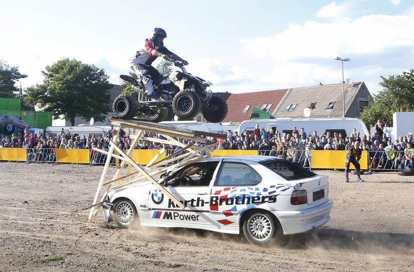 Es wurden spktakuläre Stunts mit dem Quad gezeigt.