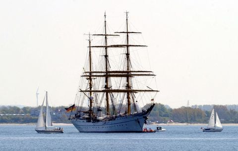 Das Marine-Segelschulschiff «Gorch Fock» liegt auf der Kieler Förde vor Strande vor Anker. (ARCHIVFOTO: DPA)
